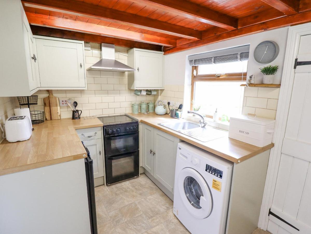The Cottage 16 Northside Patrington Екстер'єр фото
