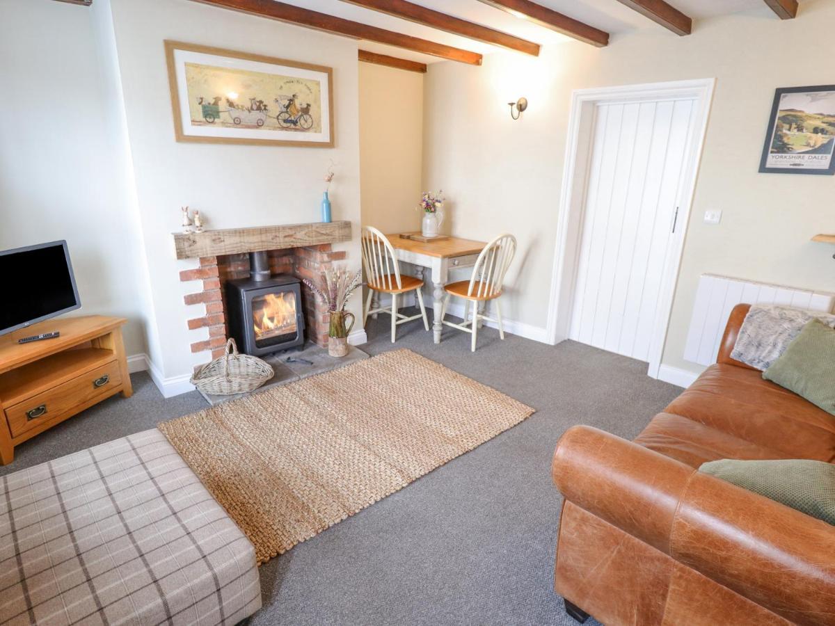 The Cottage 16 Northside Patrington Екстер'єр фото