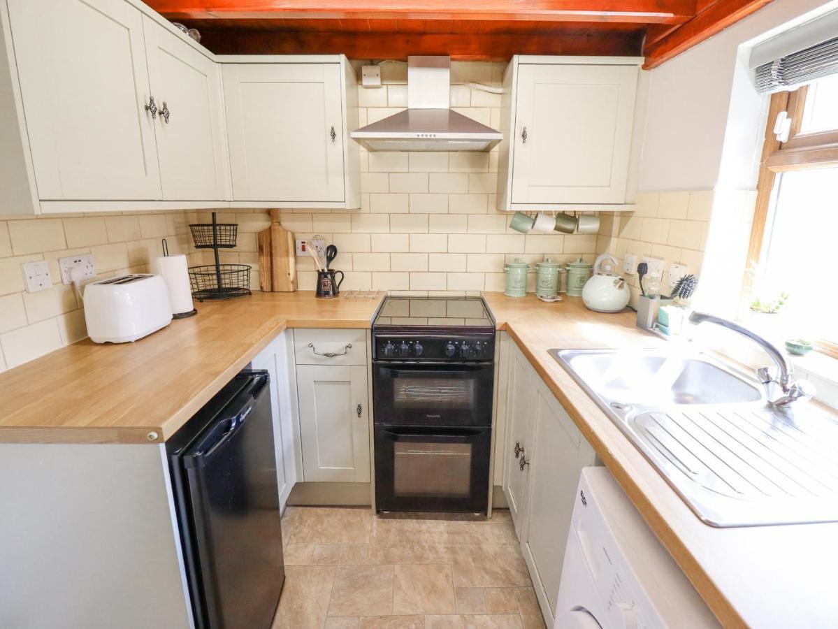 The Cottage 16 Northside Patrington Екстер'єр фото